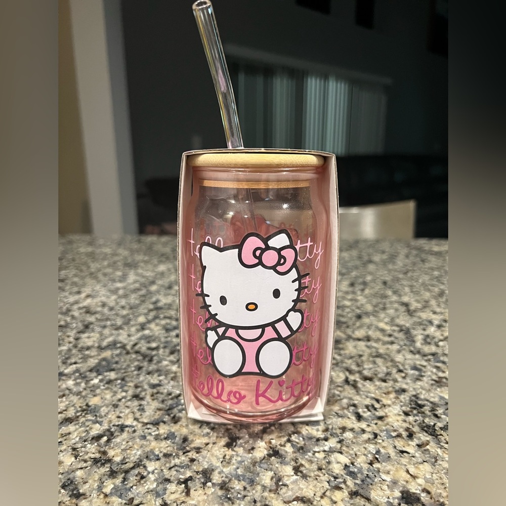 Hello Kitty  Glass Tumbler With Bamboo Lid And Glass Straw (16oz)